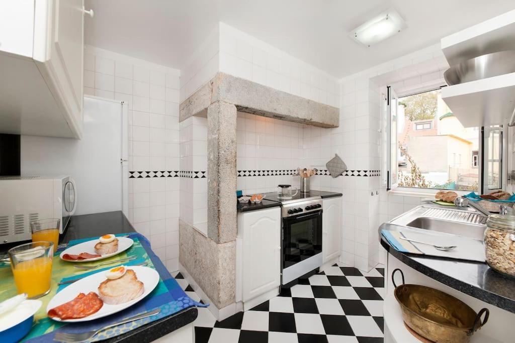 Charming 2 Bedroom Apartment Avenida Da Liberdade Lisboa Екстериор снимка